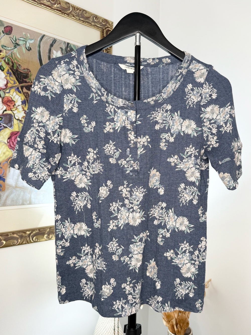Lucky Brand Womens Small Blue Floral Henley Top Cotton Blend Boho Short Sleeve